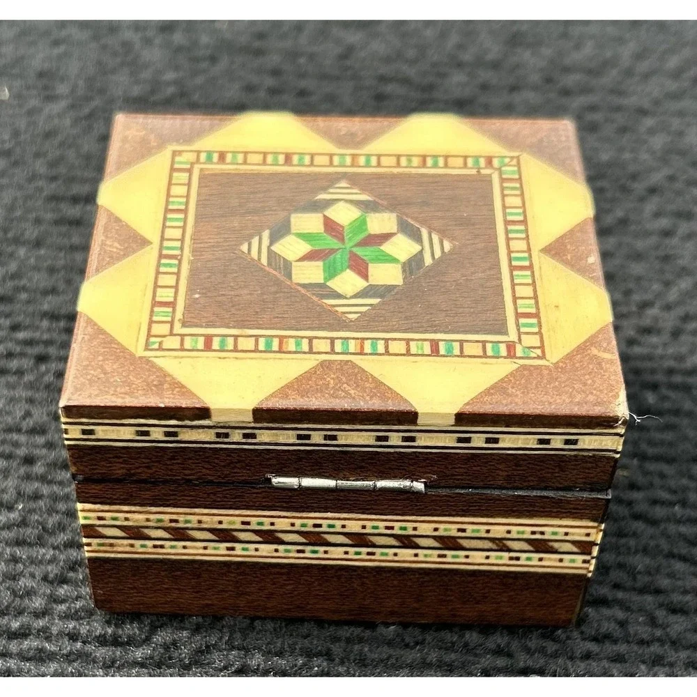Vintage Marquetry‎ Wood Trinket Box Small Inlaid Geometric Jewelry Chest Lined